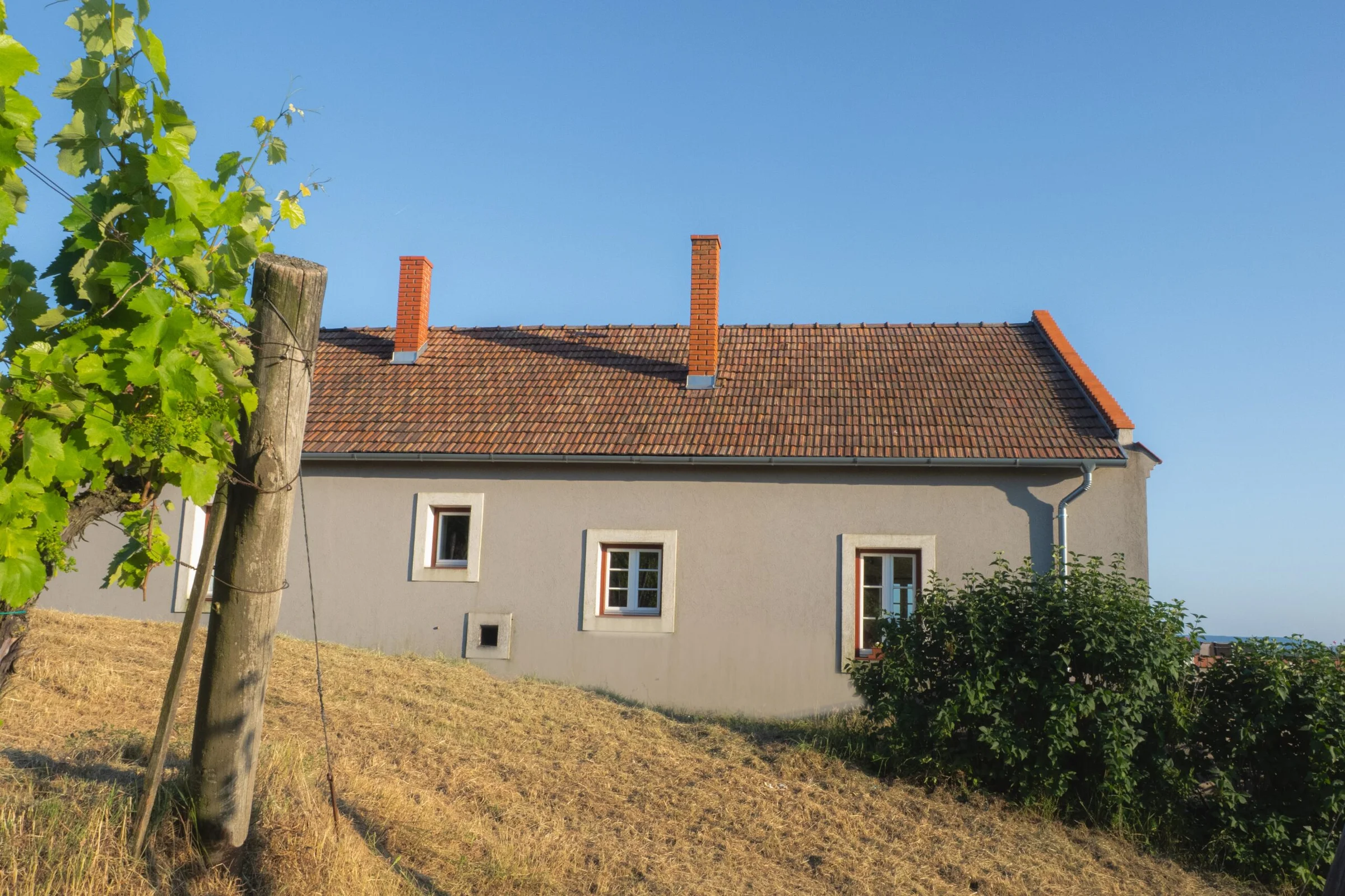 SOMLÓ HEGY enteriőr fotó